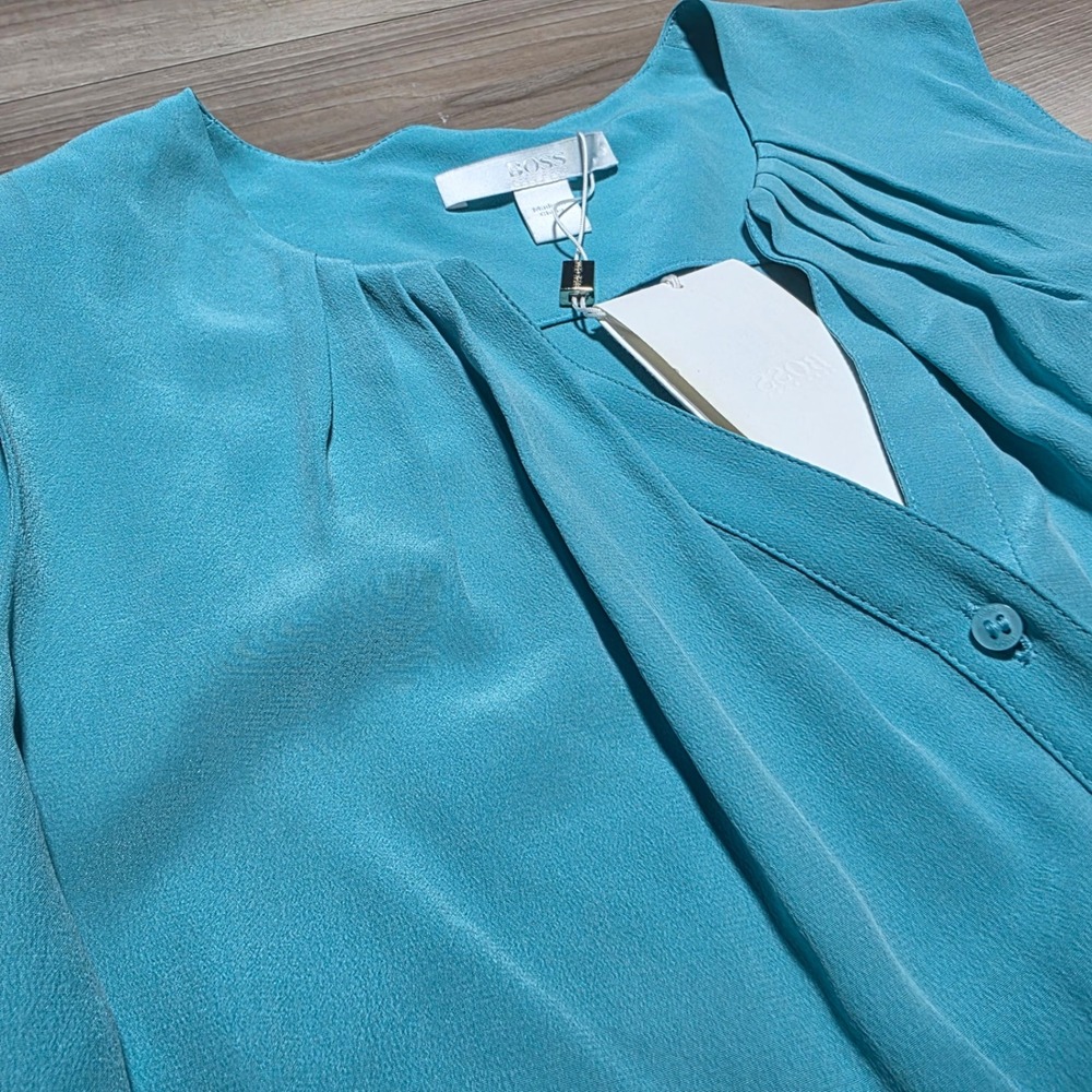 Hugo Boss 100% Silk Blouse Women 4 Turquoise Aqua Pleated Sleeveless‎ V-Neck NEW